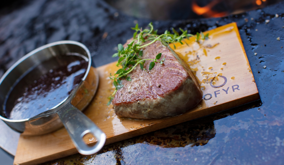 Atún a la brasa en tabla de cedro con Jack Daniel’s: el ahumado para tu OFYR