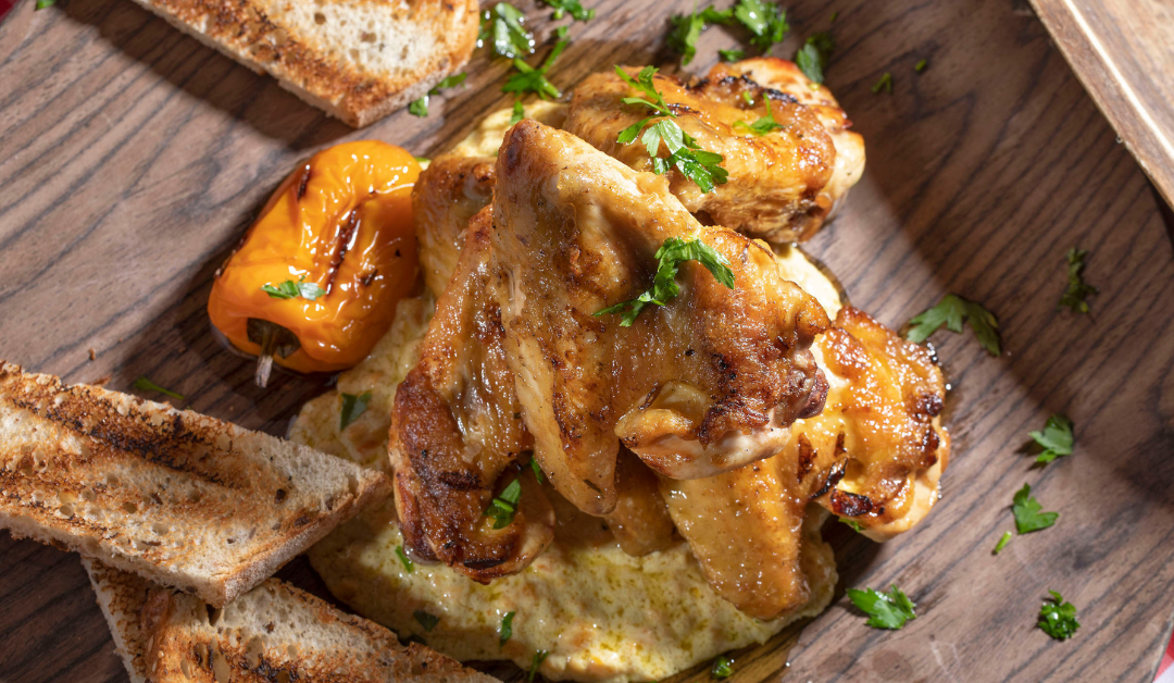 Alitas de pollo a la barbacoa: doradas, crujientes y jugosas con fuego mixto