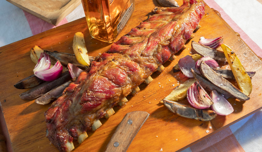 Costillas BBQ estilo low & slow: del ahumado suave al lacado perfecto