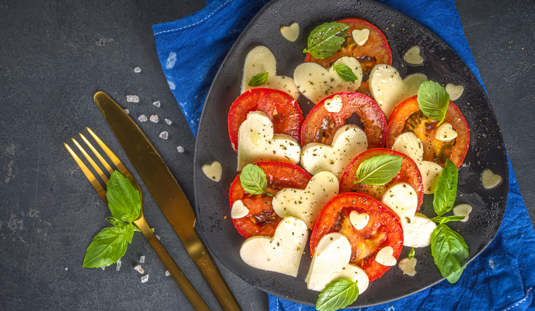 Ensalada caprese ahumada para dos: mozzarella, tomate y AOVE