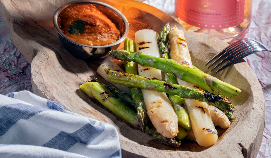 Espárragos a la parrilla: blancos de lata y verdes, listos en 5 minutos