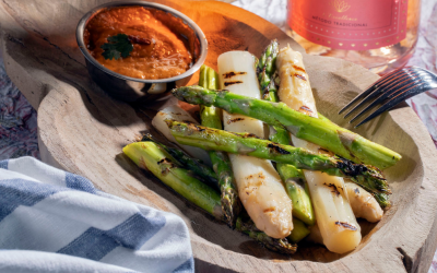 Espárragos a la parrilla: blancos de lata y verdes, listos en 5 minutos