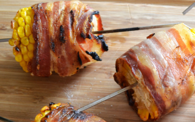 Mazorca a la parrilla con panceta: crujiente por fuera, tierna por dentro