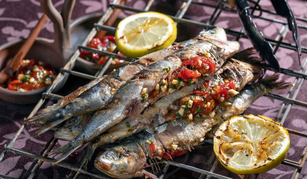 Sardinas a la brasa rellenas de piquillo, ajo y perejil para 6 personas