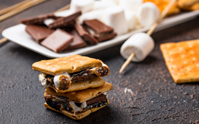 Smore (s’more) a la barbacoa: qué es y cómo hacerlo con peques